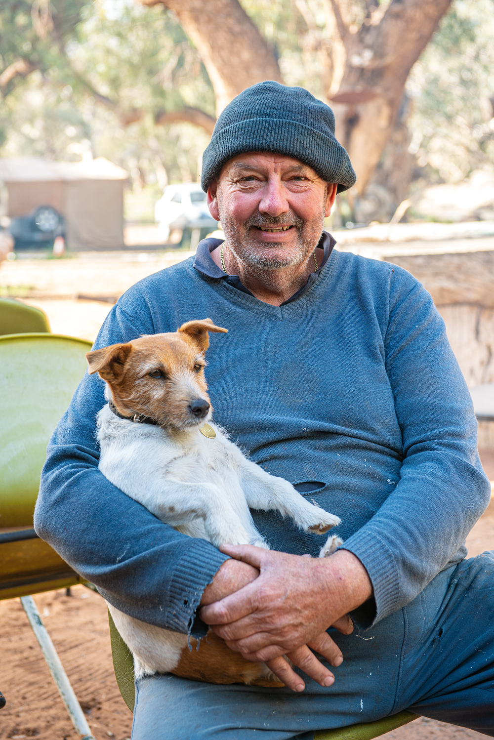 Alan Murphy and Buddy visit Bindara Station in far western NSW. Photo by Mark Muller. Tracks OUTBACK #Issue 133.